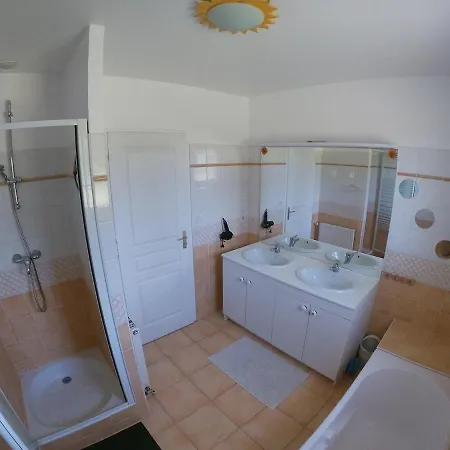 Maison Avec Grand Jardin